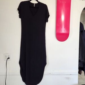 Francesca's Black Midi Dress